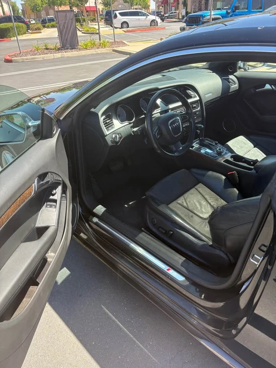 2010 Audi B8 S5 - Image 6 of 11