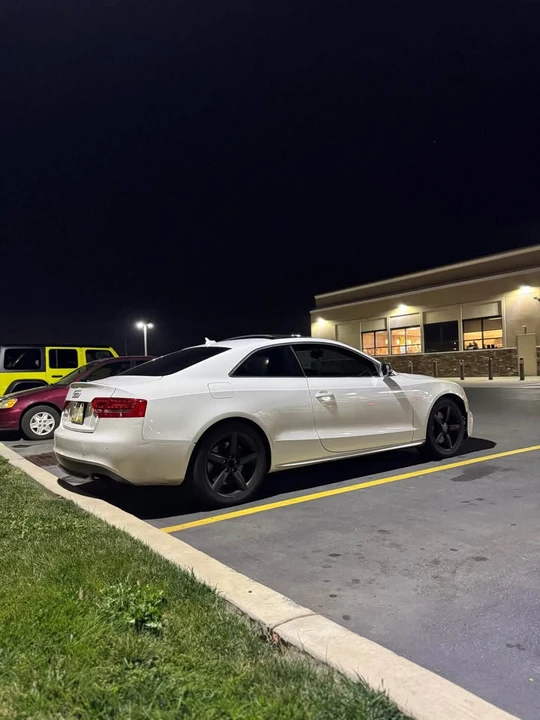 2010 Audi B8 S5 - Image 3 of 8