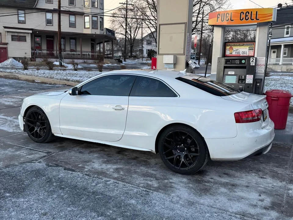 2010 Audi B8 S5 - Image 2 of 8