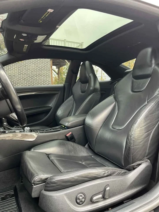 2010 Audi B8 S5 - Image 14 of 19