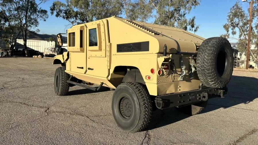 2010 AM General Hummer - Image 5 of 31
