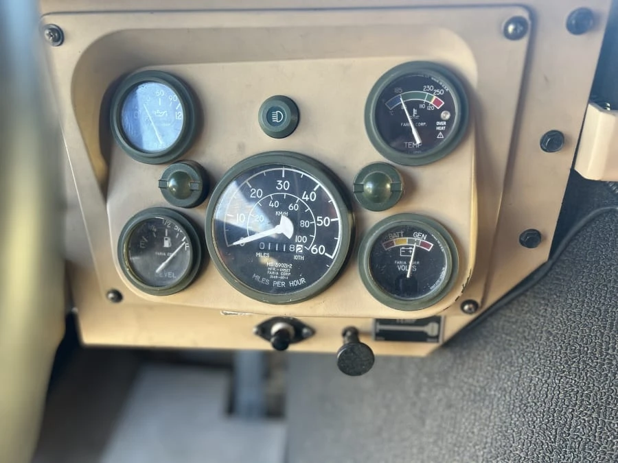 2010 AM General Hummer - Image 23 of 31