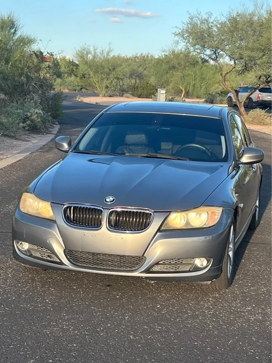 2010 BMW 3 Series - Image 19 of 20