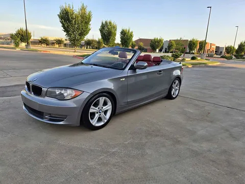 2010 BMW 1 Series 128i Convertible 2D