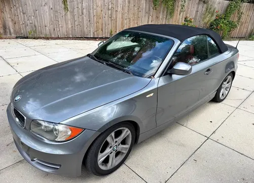 2010 BMW 1 Series 128i Convertible 2D
