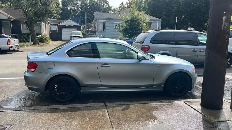 2010 BMW E81/E82/E88 1 Series - Image 2 of 7