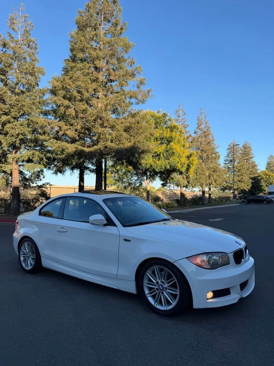 2010 BMW E81/E82/E88 1 Series - Image 2 of 19