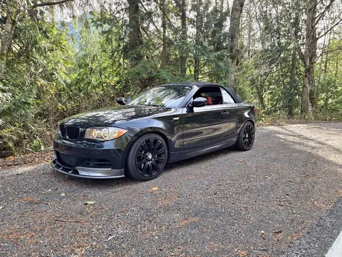2010 BMW 1 Series 135i Convertible 2D