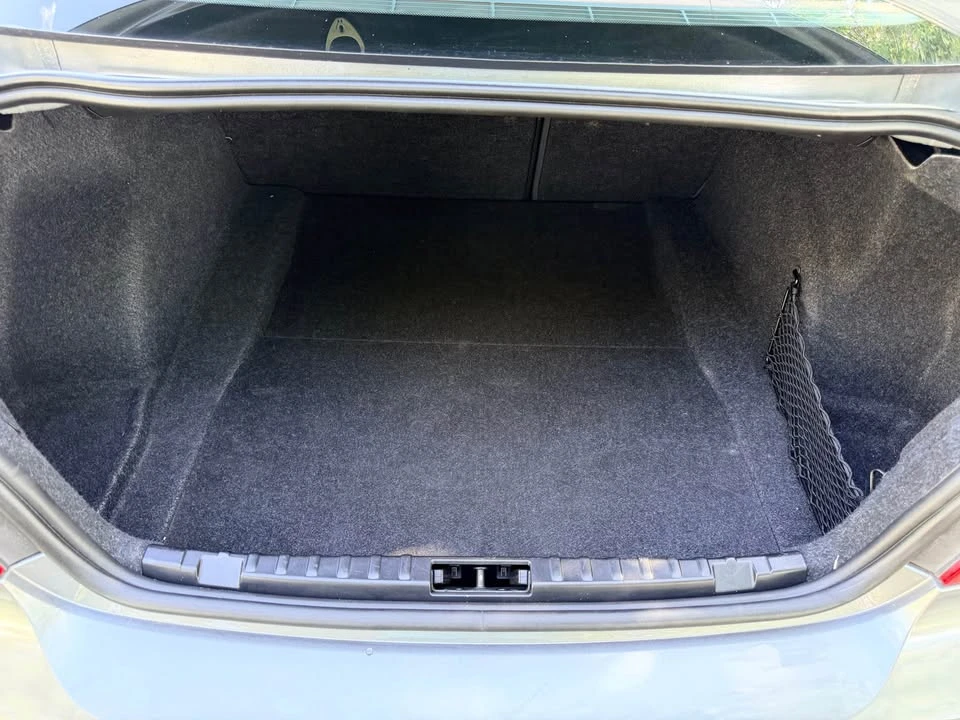 2010 BMW E82 135i & 135is - Image 16 of 20
