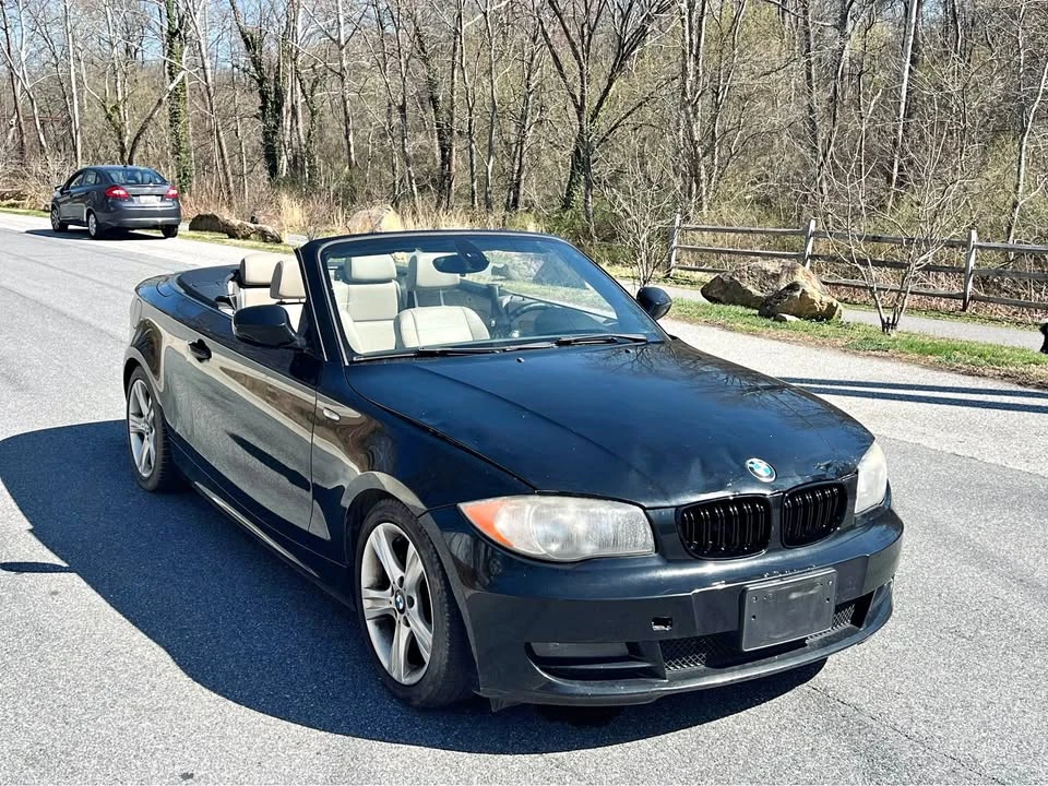 2010 BMW E81/E82/E88 1 Series - Image 2 of 11