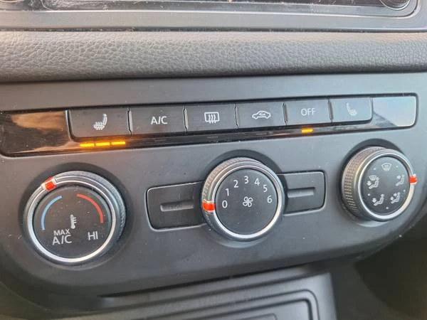 2010 BMW E81/E82/E88 1 Series - Image 7 of 14