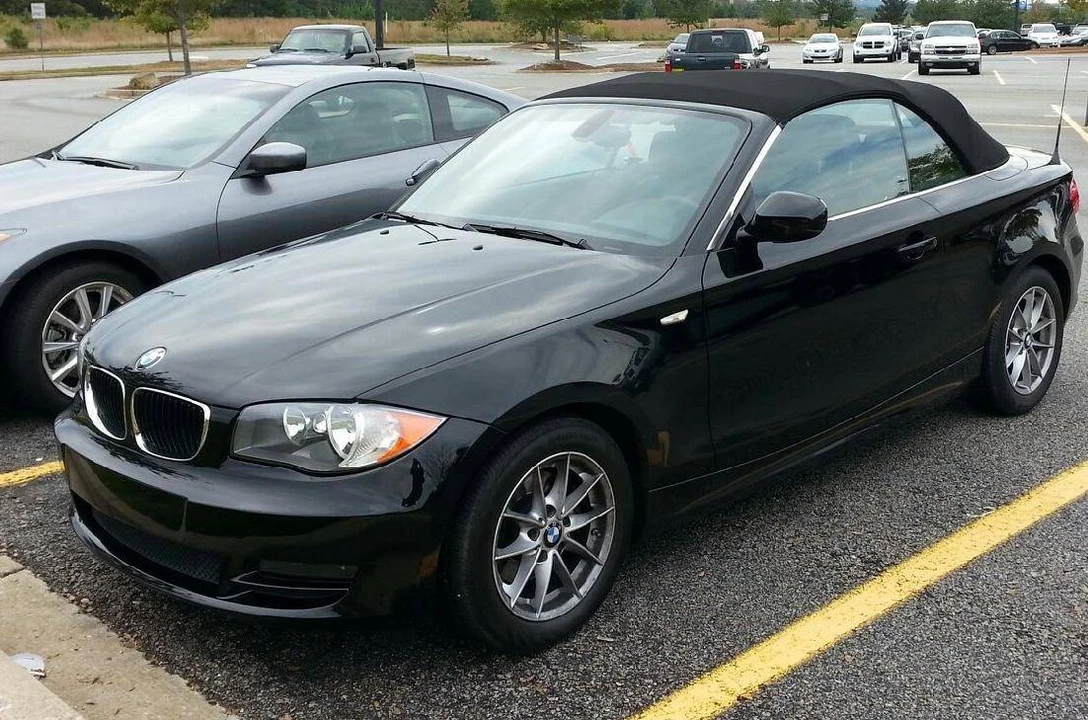 2010 BMW E81/E82/E88 1 Series - Image 2 of 3