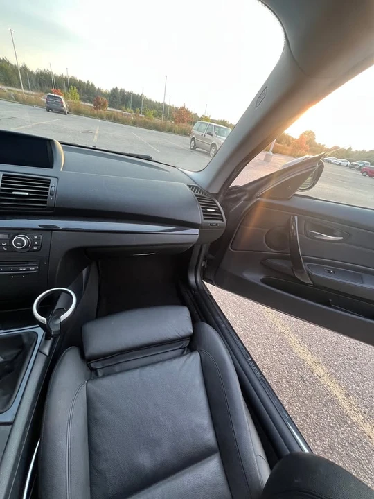 2010 BMW E81/E82/E88 1 Series - Image 6 of 10