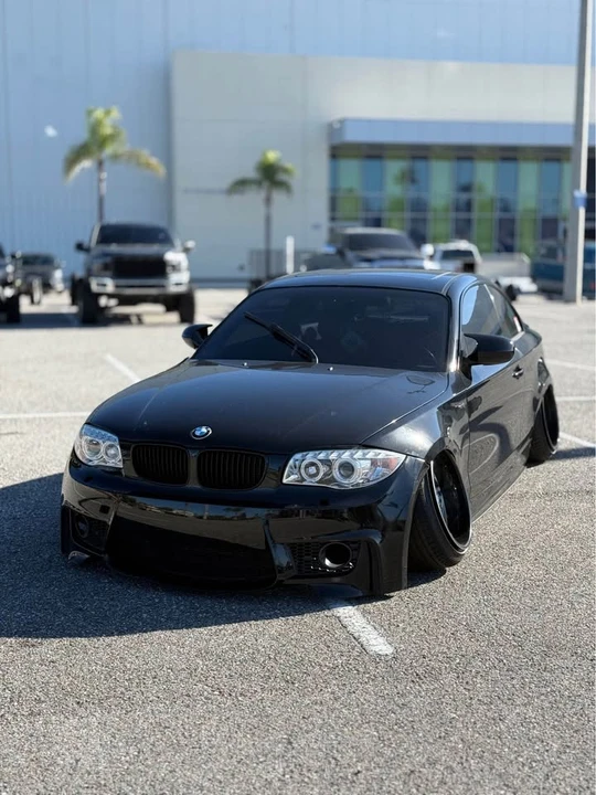 2010 BMW E81/E82/E88 1 Series - Image 4 of 5