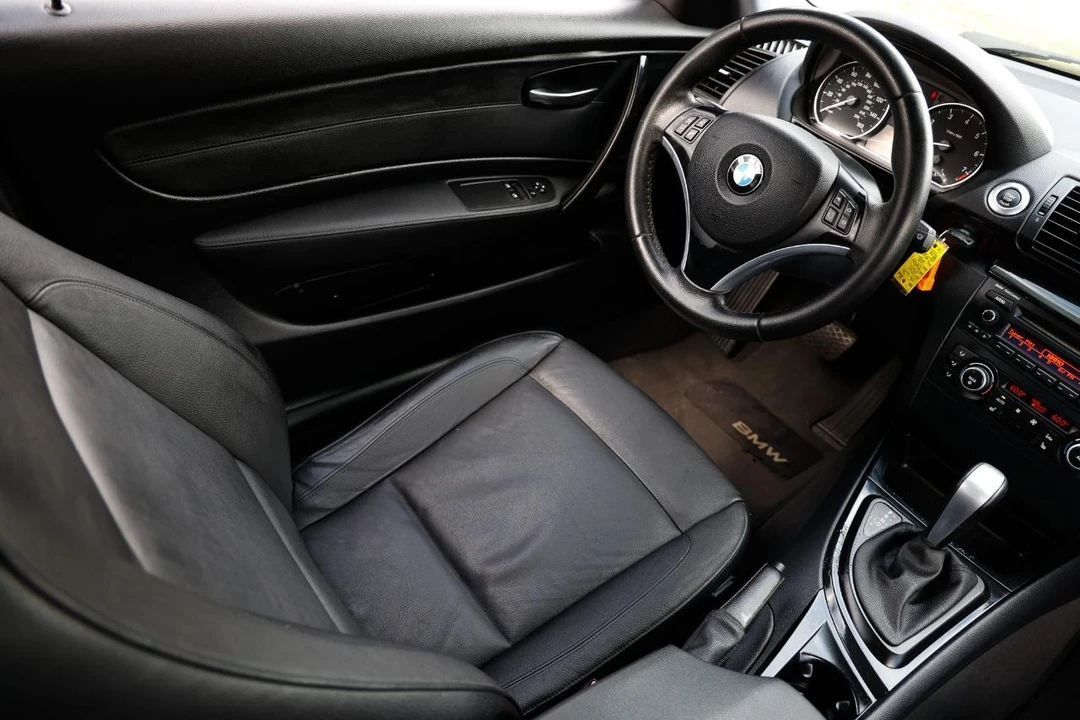 2010 BMW E81/E82/E88 1 Series - Image 18 of 21