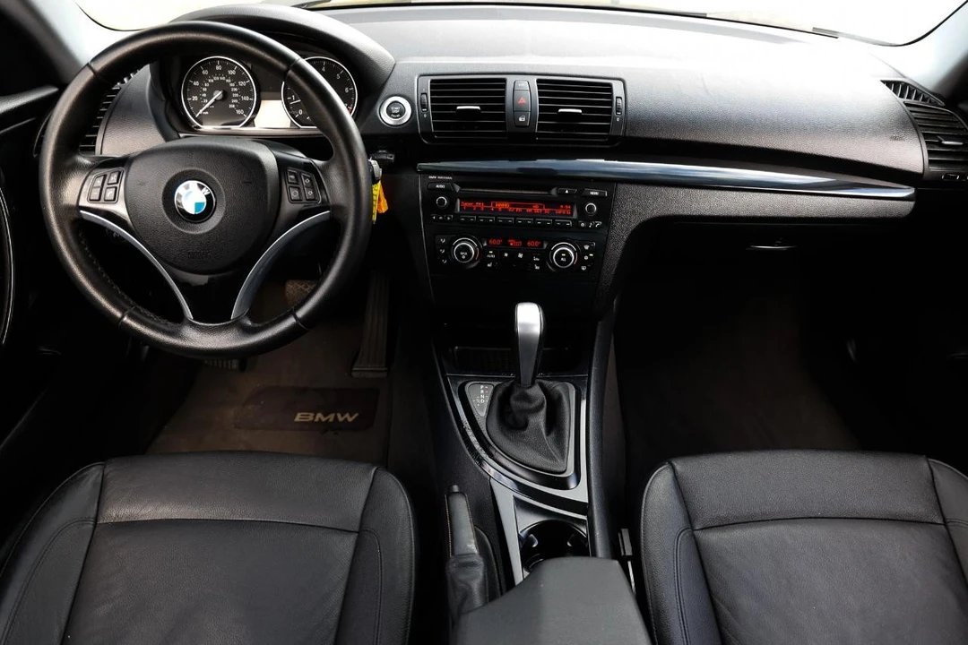 2010 BMW E81/E82/E88 1 Series - Image 2 of 21