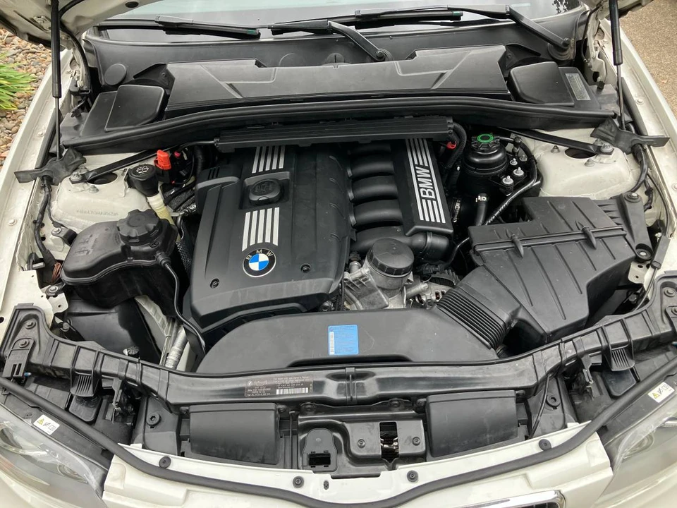 2010 BMW E81/E82/E88 1 Series - Image 6 of 6