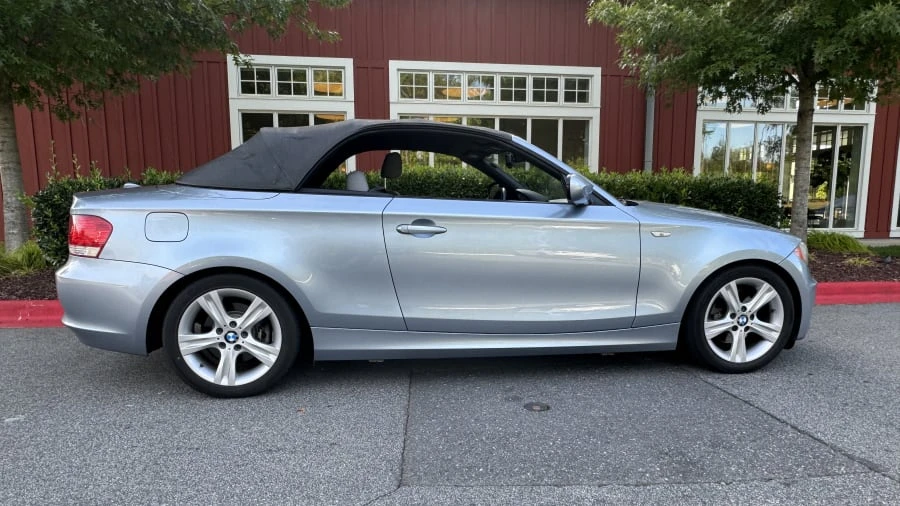 2010 BMW E81/E82/E88 1 Series - Image 2 of 6