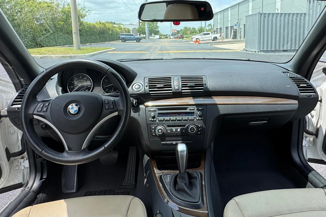 2010 BMW E81/E82/E88 1 Series - Image 28 of 31