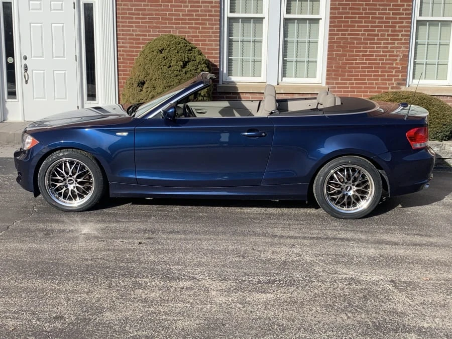 2010 BMW E81/E82/E88 1 Series - Image 2 of 10