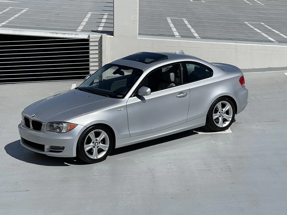 2010 BMW E81/E82/E88 1 Series - Image 9 of 31