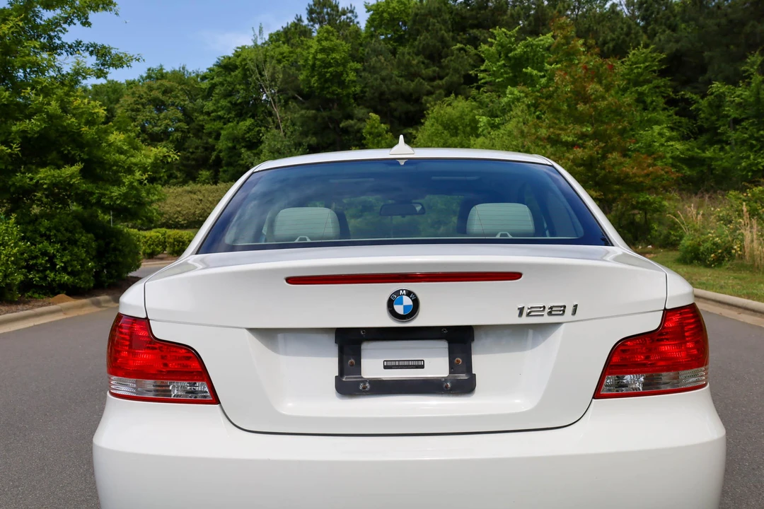 2010 BMW E81/E82/E88 1 Series - Image 31 of 31