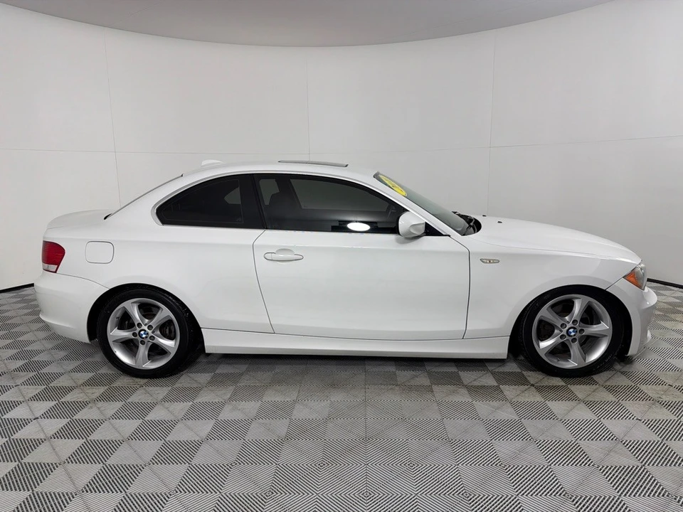 2010 BMW E81/E82/E88 1 Series - Image 4 of 12