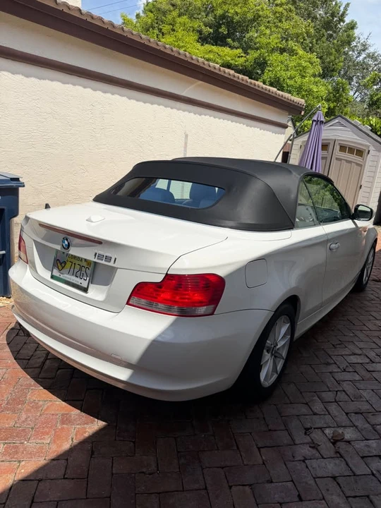 2010 BMW E81/E82/E88 1 Series - Image 4 of 9