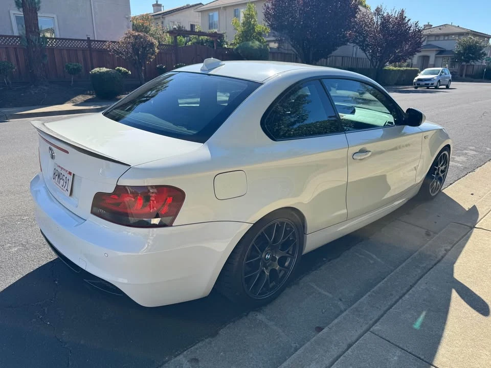 2010 BMW E82 135i & 135is - Image 4 of 15