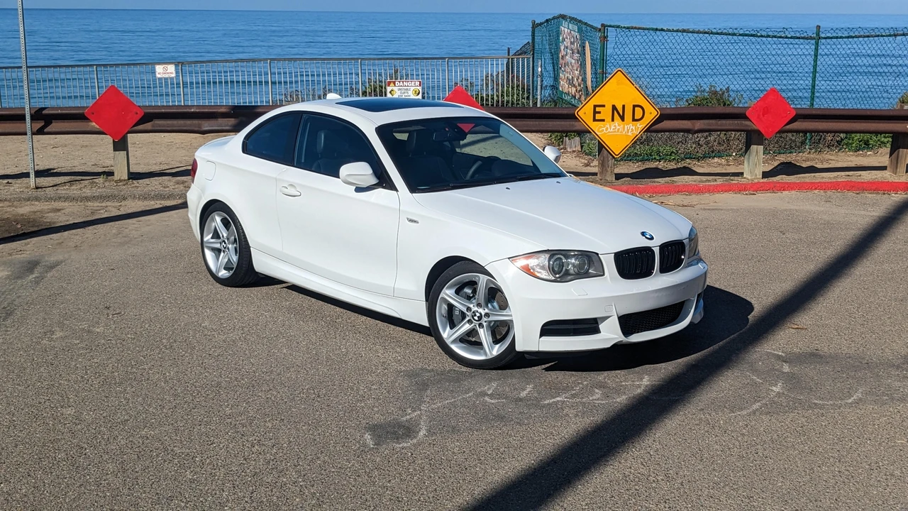 2010 BMW E82 135i & 135is - Image 22 of 23