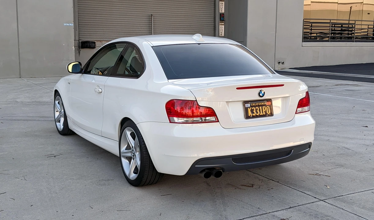 2010 BMW E82 135i & 135is - Image 14 of 23