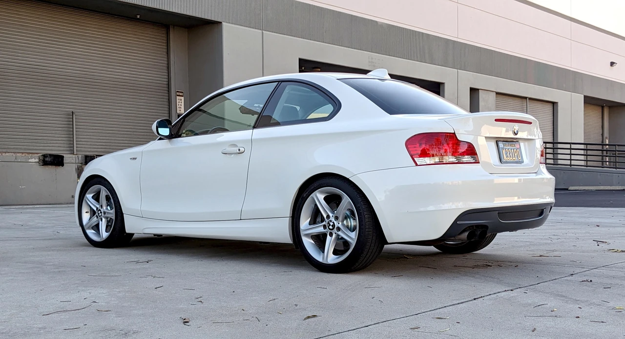 2010 BMW E82 135i & 135is - Image 13 of 23