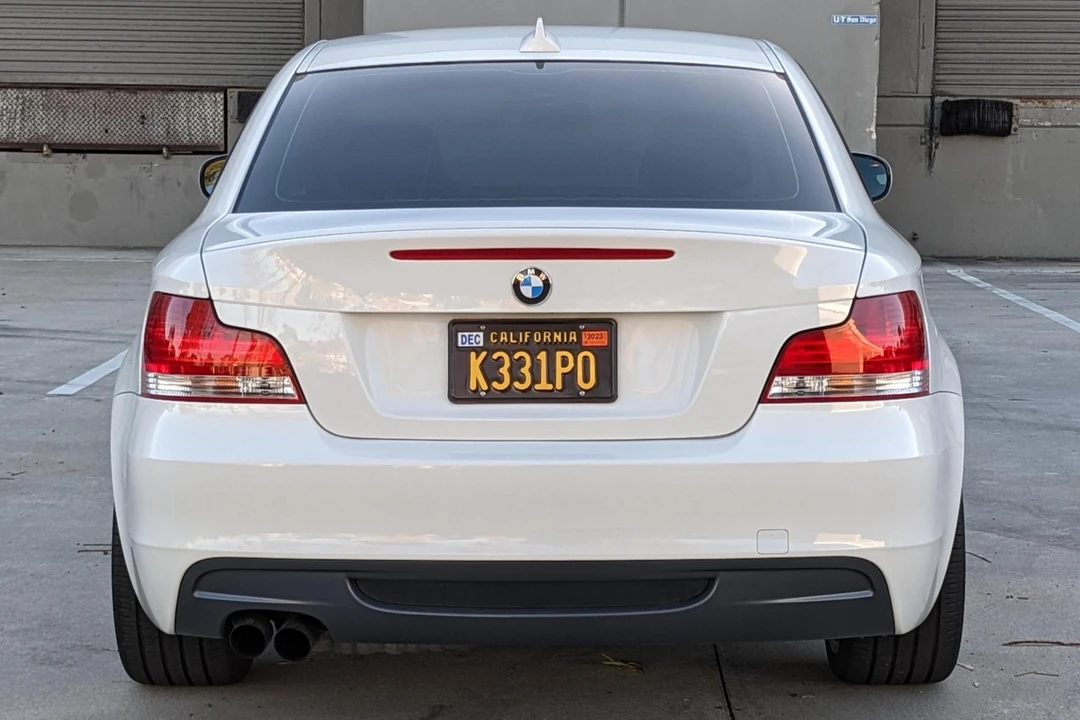 2010 BMW E82 135i & 135is - Image 5 of 23