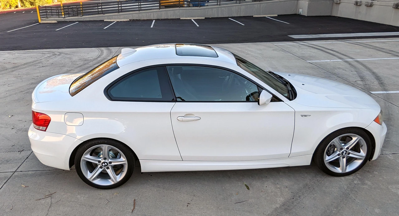 2010 BMW E82 135i & 135is - Image 19 of 23