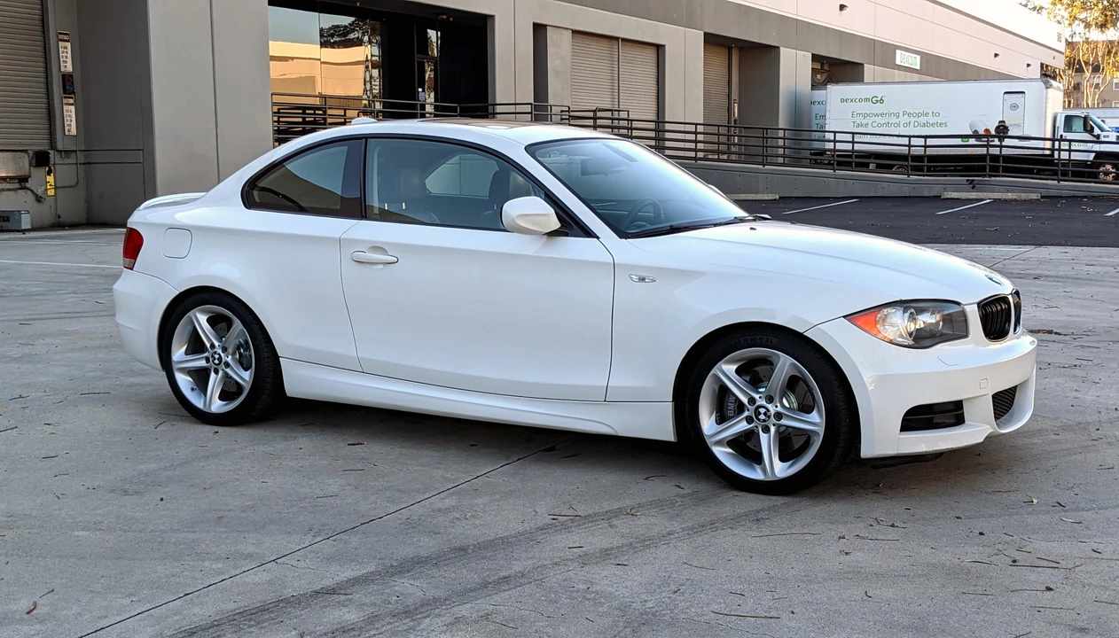 2010 BMW E82 135i & 135is - Image 20 of 23
