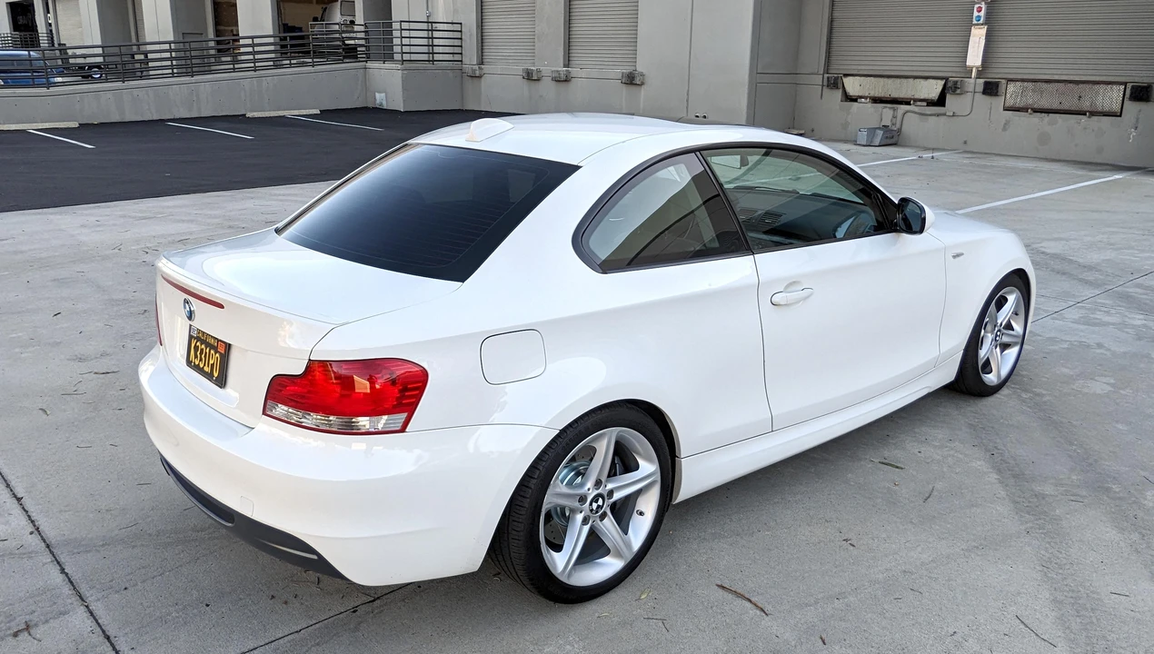 2010 BMW E82 135i & 135is - Image 15 of 23