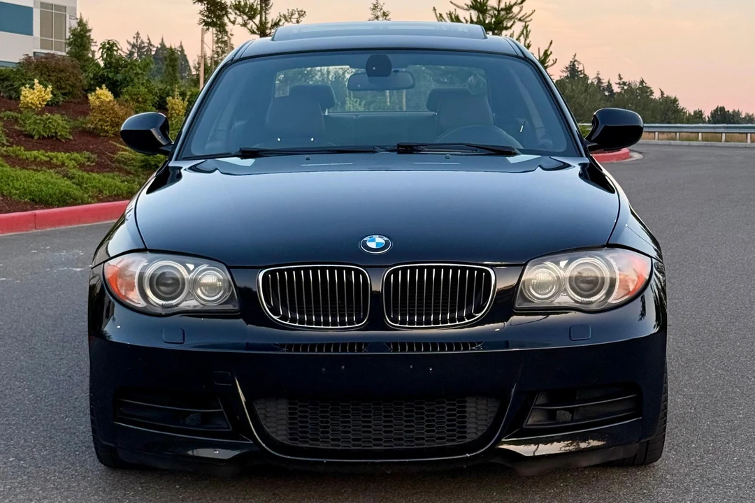 2010 BMW E82 135i & 135is - Image 2 of 31