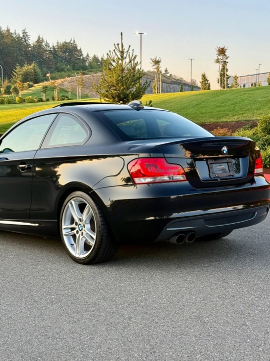 2010 BMW E82 135i & 135is - Image 22 of 31