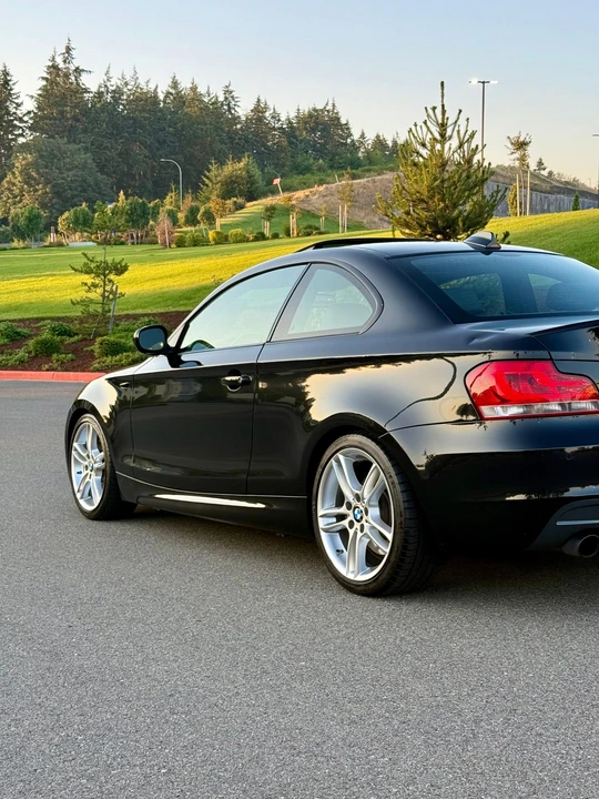 2010 BMW E82 135i & 135is - Image 21 of 31