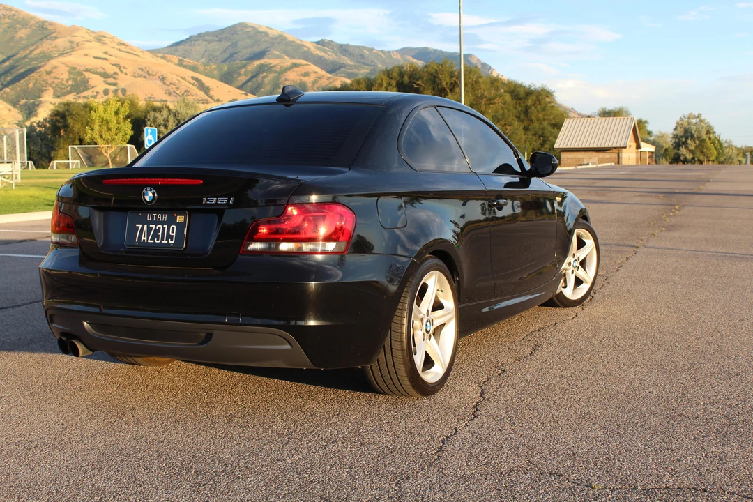 2010 BMW E82 135i & 135is - Image 13 of 31