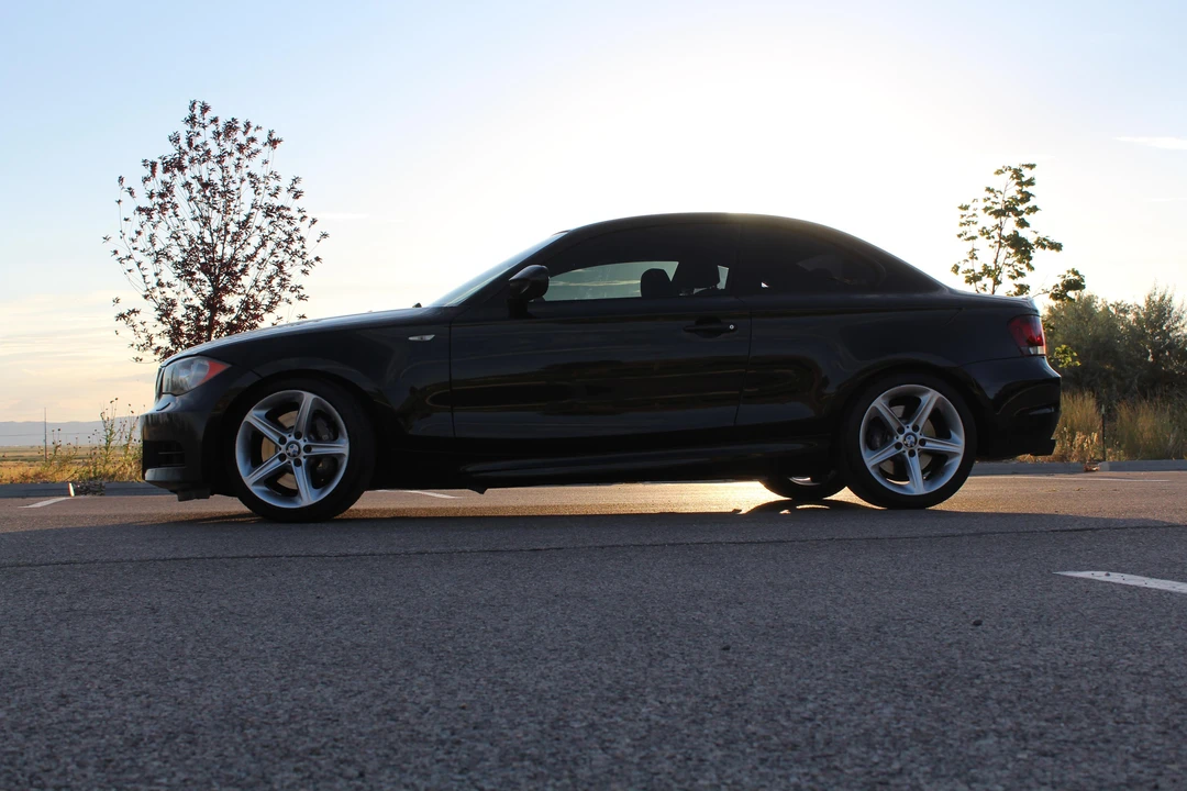 2010 BMW E82 135i & 135is - Image 9 of 31