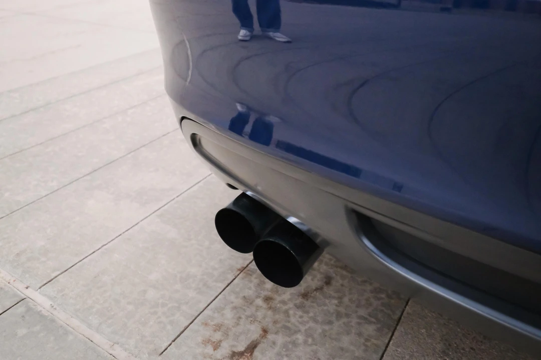 2010 BMW E82 135i & 135is - Image 29 of 31