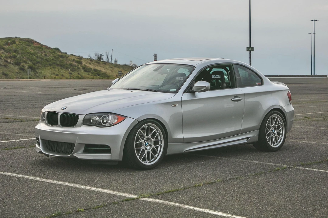 2010 BMW E82 135i & 135is - Image 8 of 31