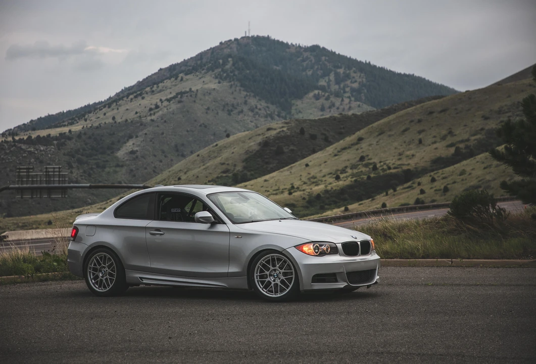 2010 BMW E82 135i & 135is - Image 29 of 31