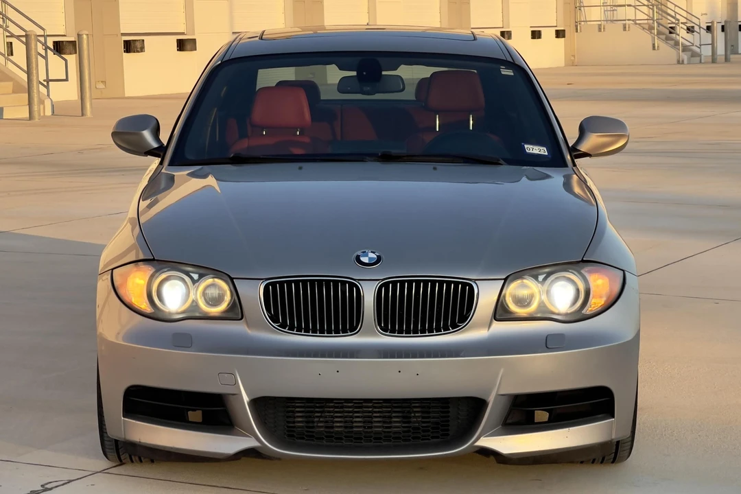 2010 BMW E82 135i & 135is - Image 2 of 30