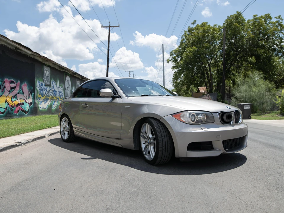 2010 BMW E82 135i & 135is - Image 19 of 30