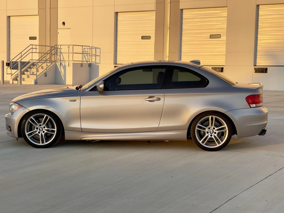 2010 BMW E82 135i & 135is - Image 8 of 30