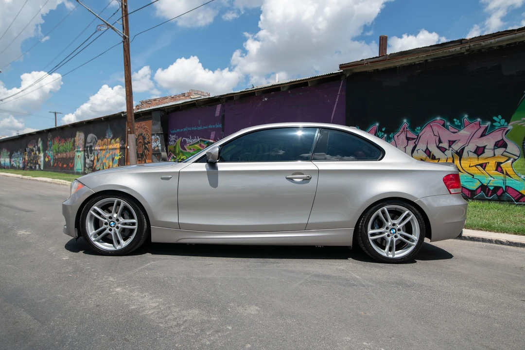2010 BMW E82 135i & 135is - Image 9 of 30