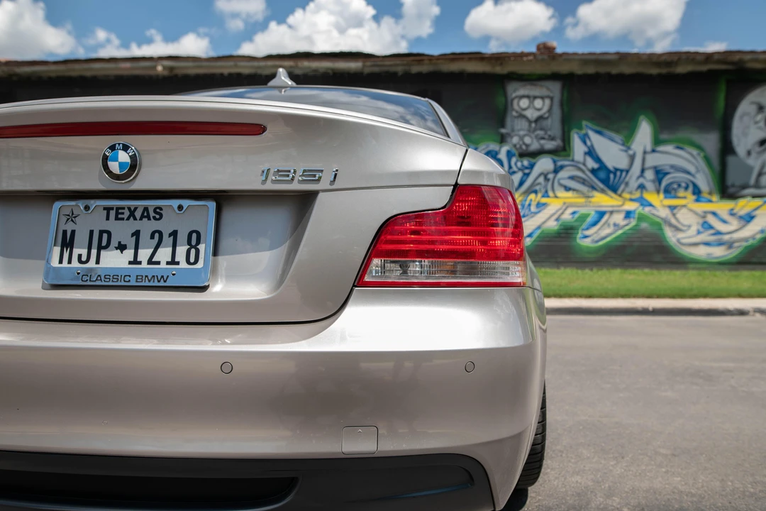 2010 BMW E82 135i & 135is - Image 28 of 30
