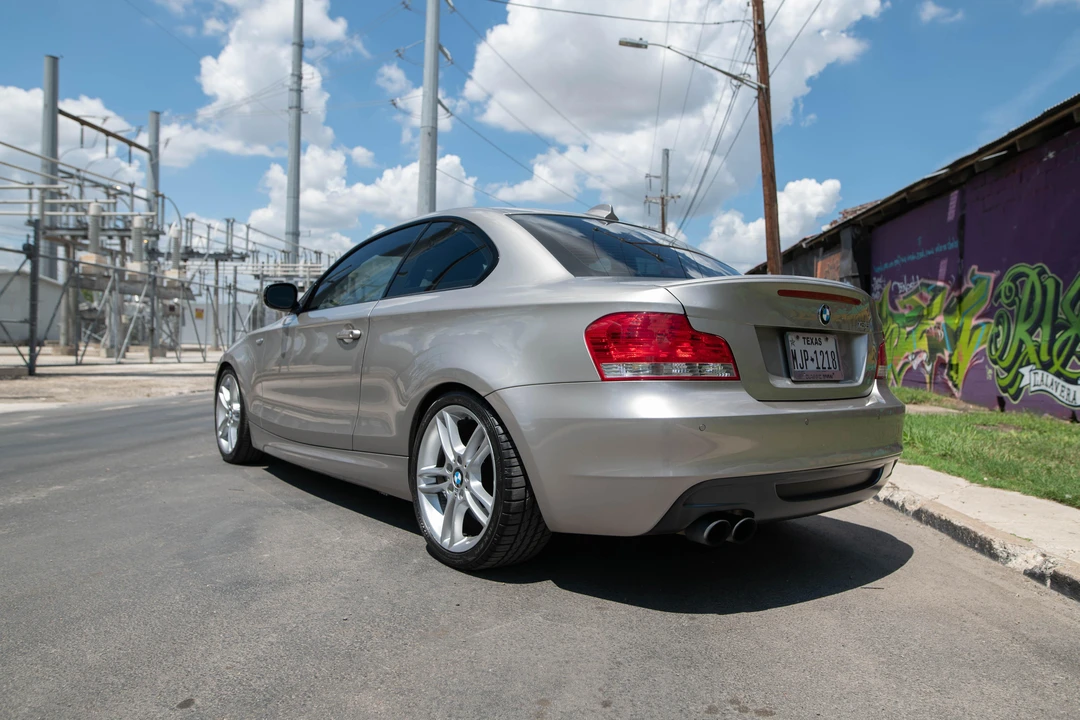 2010 BMW E82 135i & 135is - Image 12 of 30